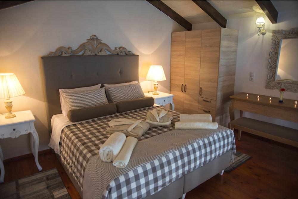 Porto Enetiko Suites Rethymno  ภายนอก รูปภาพ