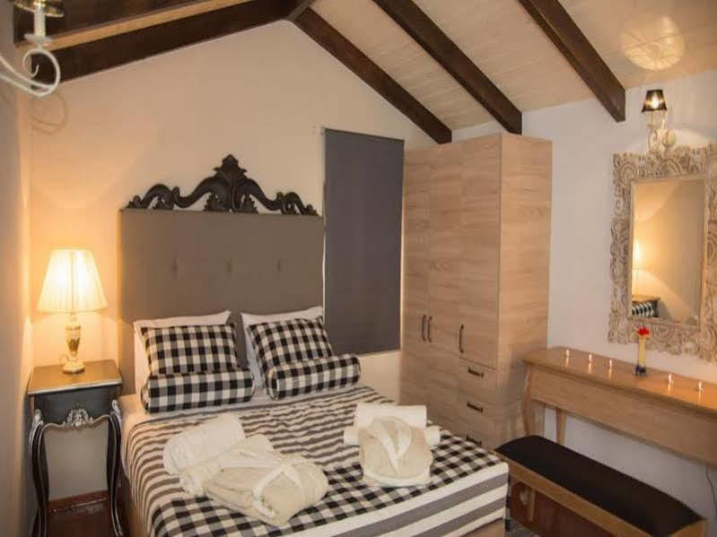 Porto Enetiko Suites Rethymno  ภายนอก รูปภาพ